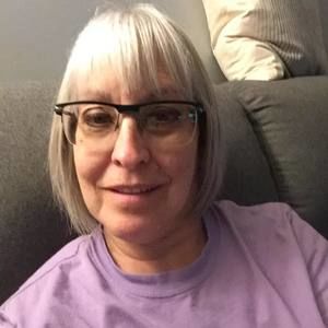 Meet your Posher, Jacinthe